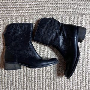 Nine West black leather boots. Size 7.5.